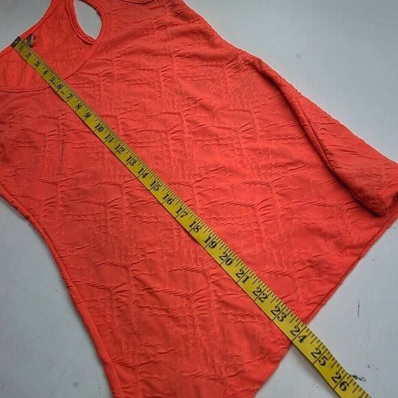 BKE Buckle Tank Top Activewear Women's Hot Pink Canada Size Medium - Picture 7 of 7